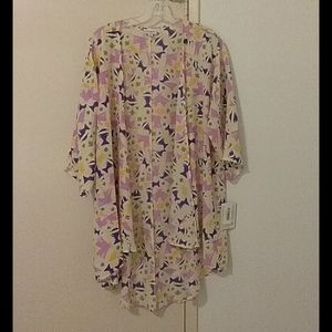 LuLaRoe Lindsay Cover up